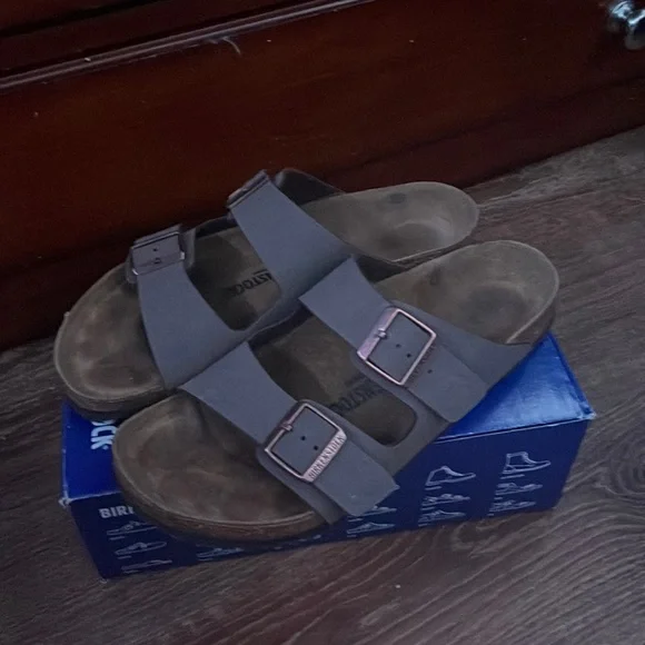 Birkenstock | Shoes | These Were Worn Four Times Not Broken  display picture 3